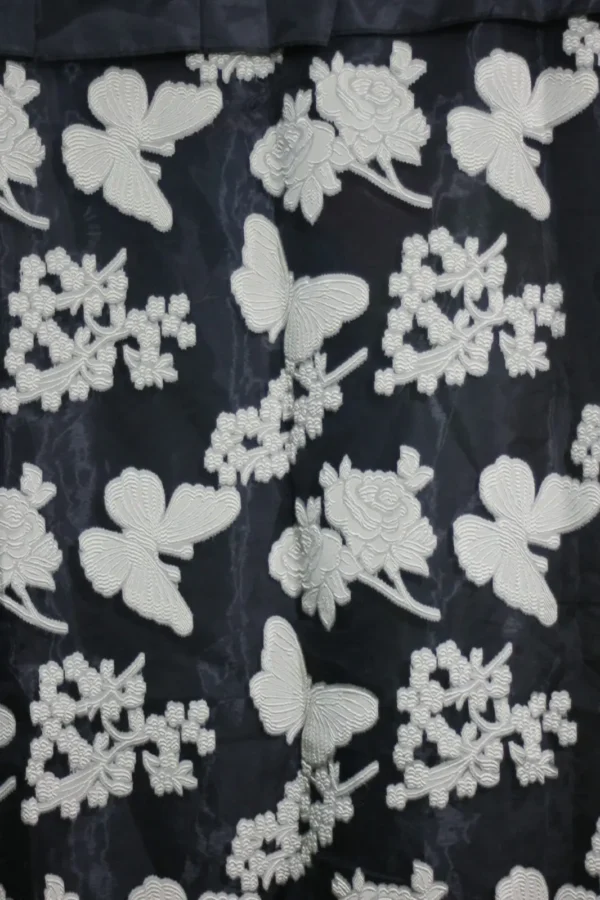 Cortinas de Organza Bordada de Mariposas Negro con Oro