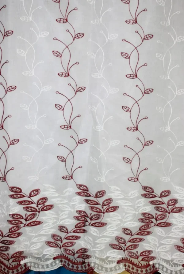 Cortinas de Lino Bordadas de Líneas Vino